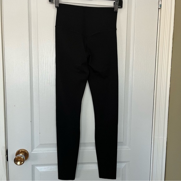 New H&M Active Multisport Shaping Leggings Women XS - Picture 3 of 6